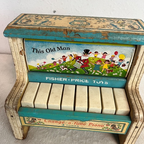 Vintage 1969 Fisher Price Toys Change a Tune Piano No. 910 with 3 Tunes WORKING - Picture 8 of 10